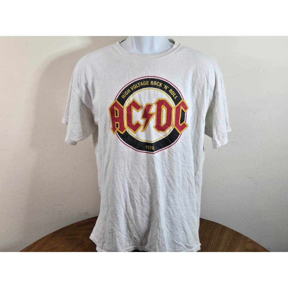 Black & White Cut Tag‎ AC/DC High Voltage 1976 Tee Shirt